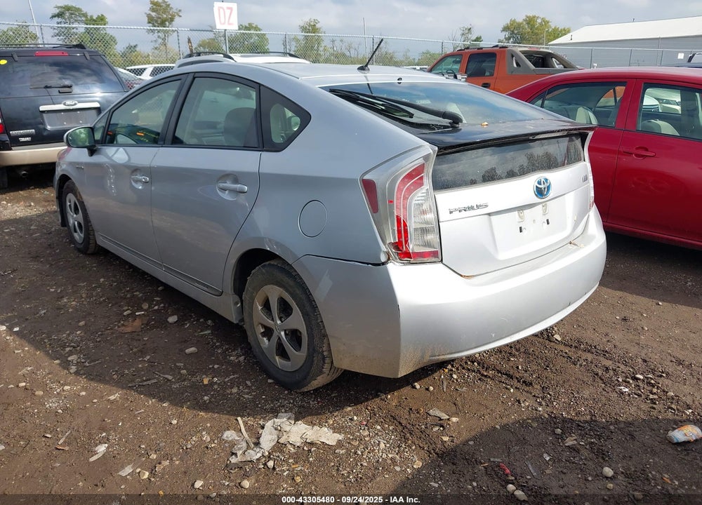 2012 TOYOTA PRIUS TWO VIN: JTDKN3DUXC5501655