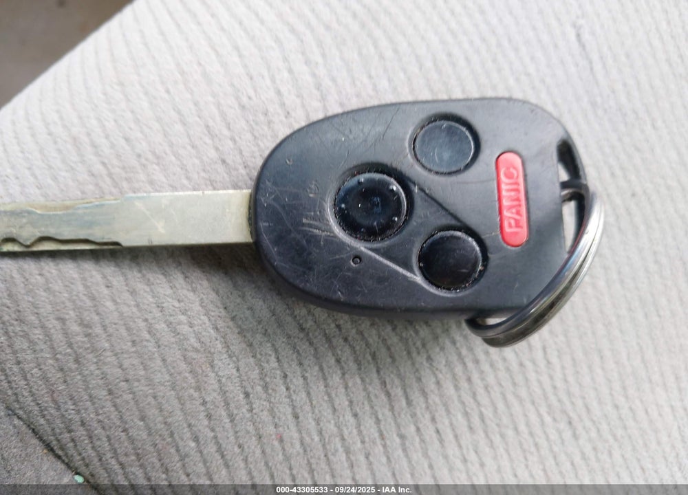 2007 HONDA CIVIC VIN: 1HGFA16827L107393