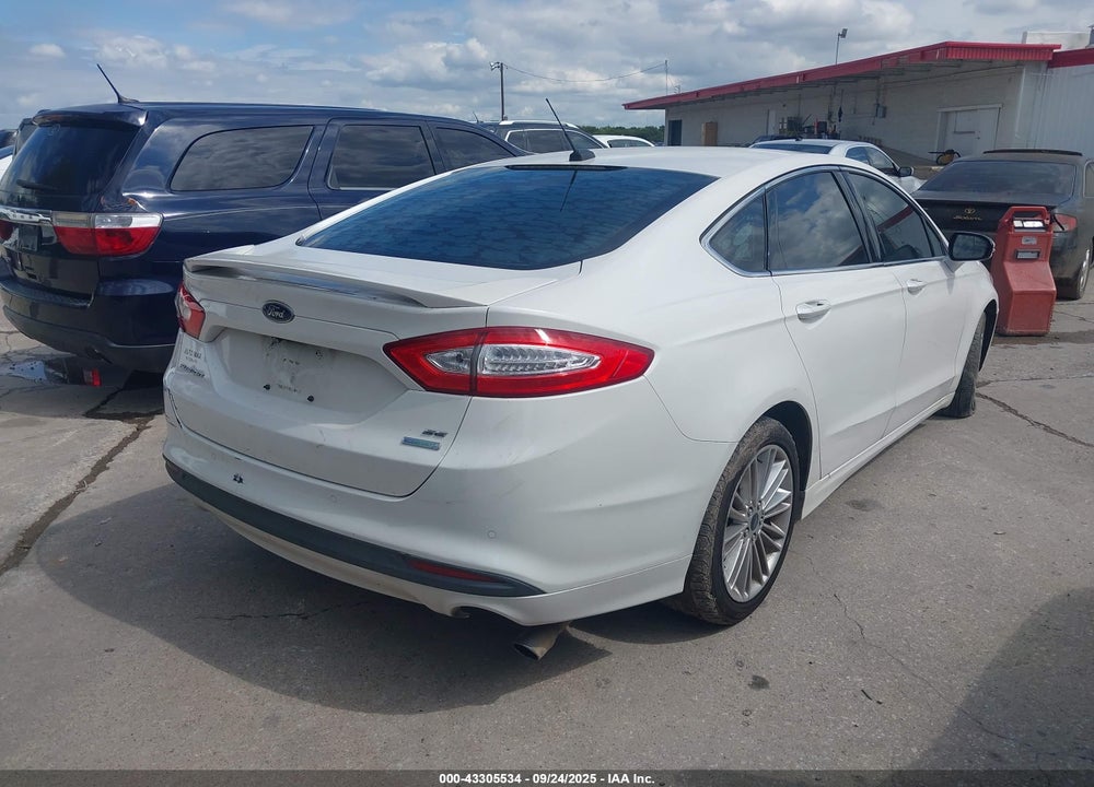 2014 FORD FUSION SE VIN: 3FA6P0HD8ER133521