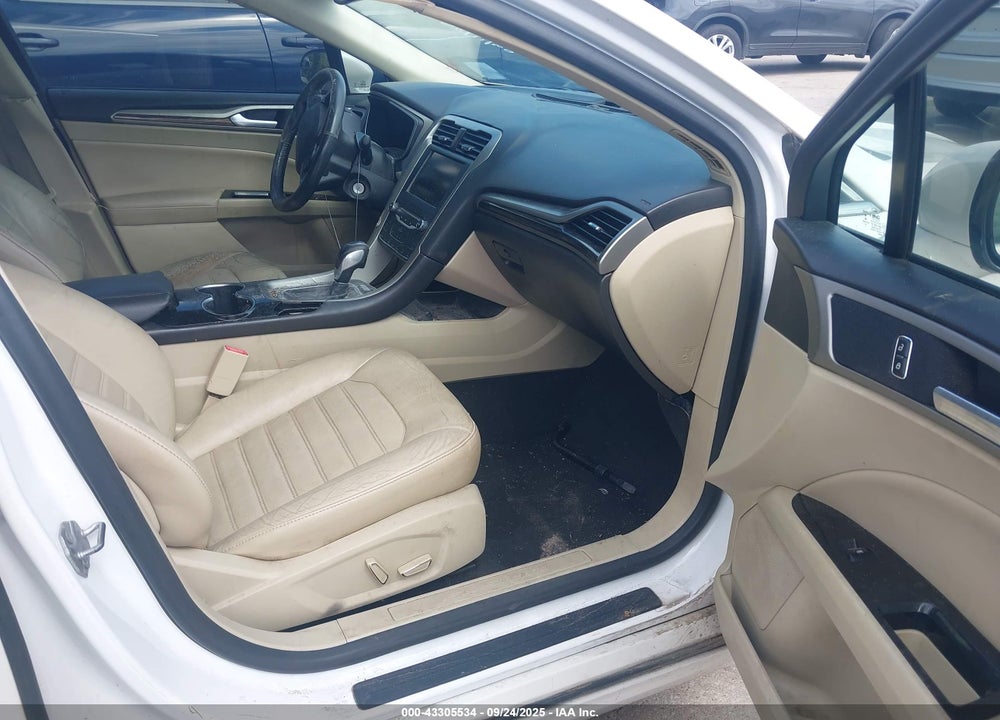 2014 FORD FUSION SE VIN: 3FA6P0HD8ER133521