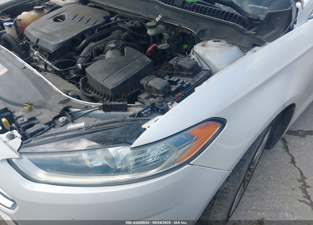 2014 FORD FUSION SE VIN: 3FA6P0HD8ER133521