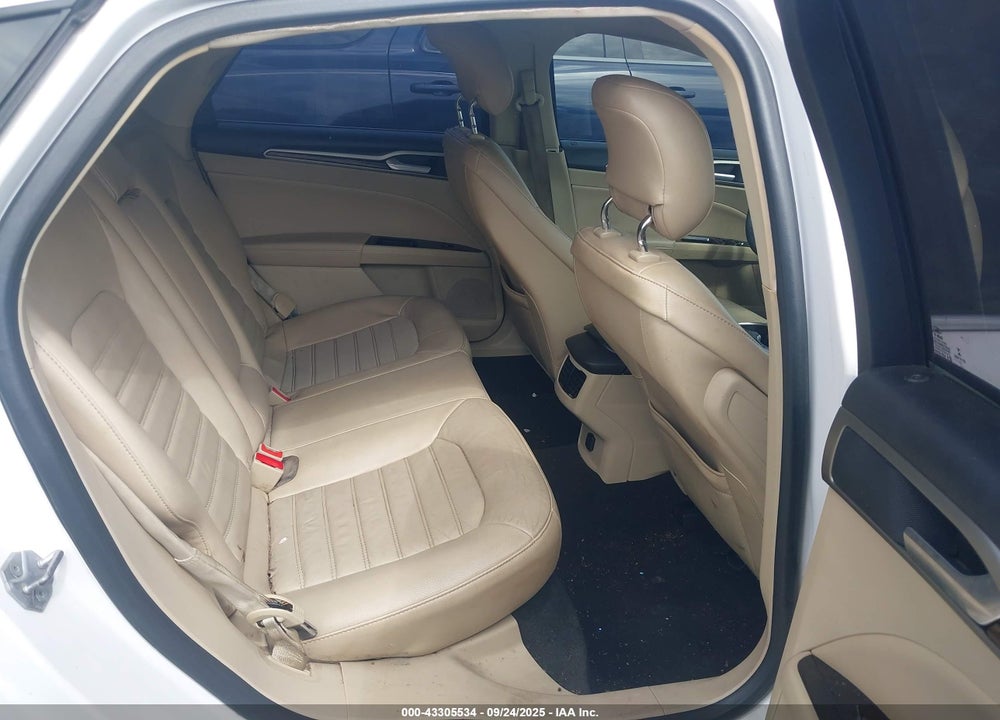 2014 FORD FUSION SE VIN: 3FA6P0HD8ER133521