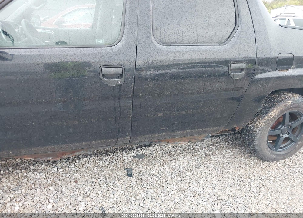2006 HONDA RIDGELINE VIN: 2HJYK164X6H002139