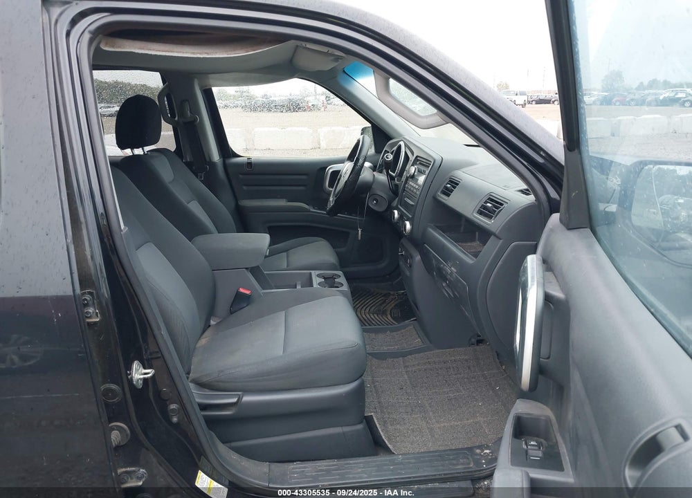 2006 HONDA RIDGELINE VIN: 2HJYK164X6H002139
