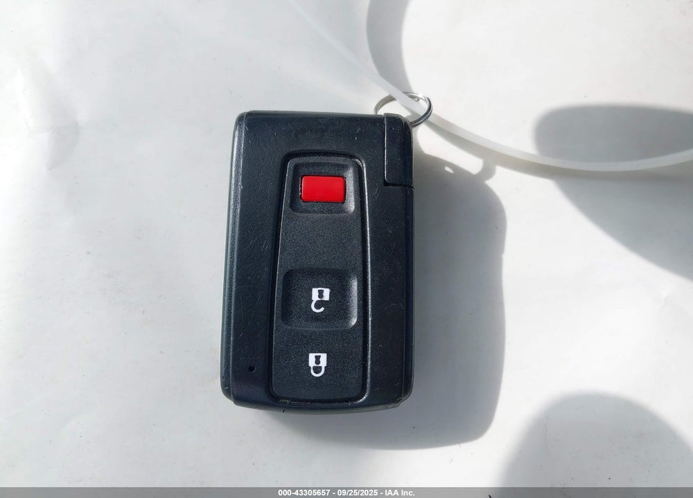 2004 TOYOTA PRIUS VIN: JTDKB20U040079676