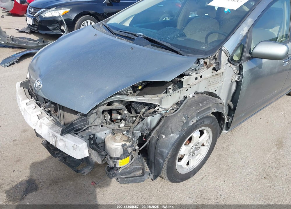 2004 TOYOTA PRIUS VIN: JTDKB20U040079676