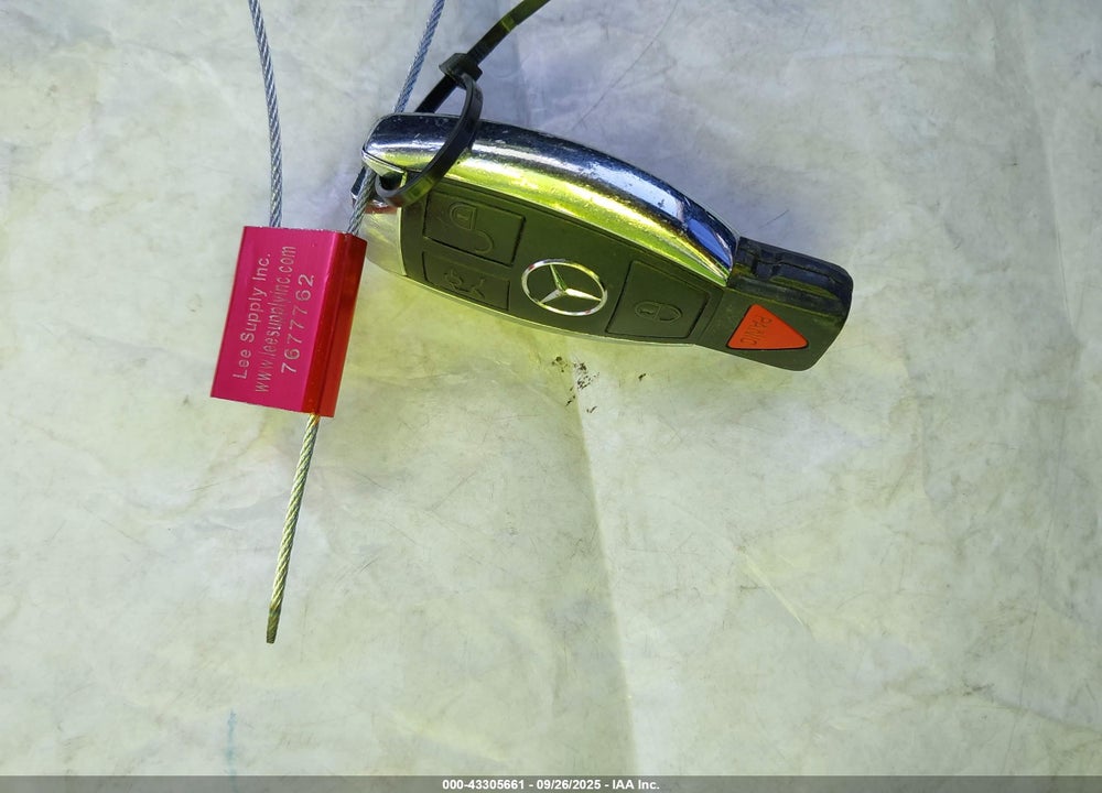2012 MERCEDES-BENZ C CLASS VIN: WDDGF4HB6CR231615