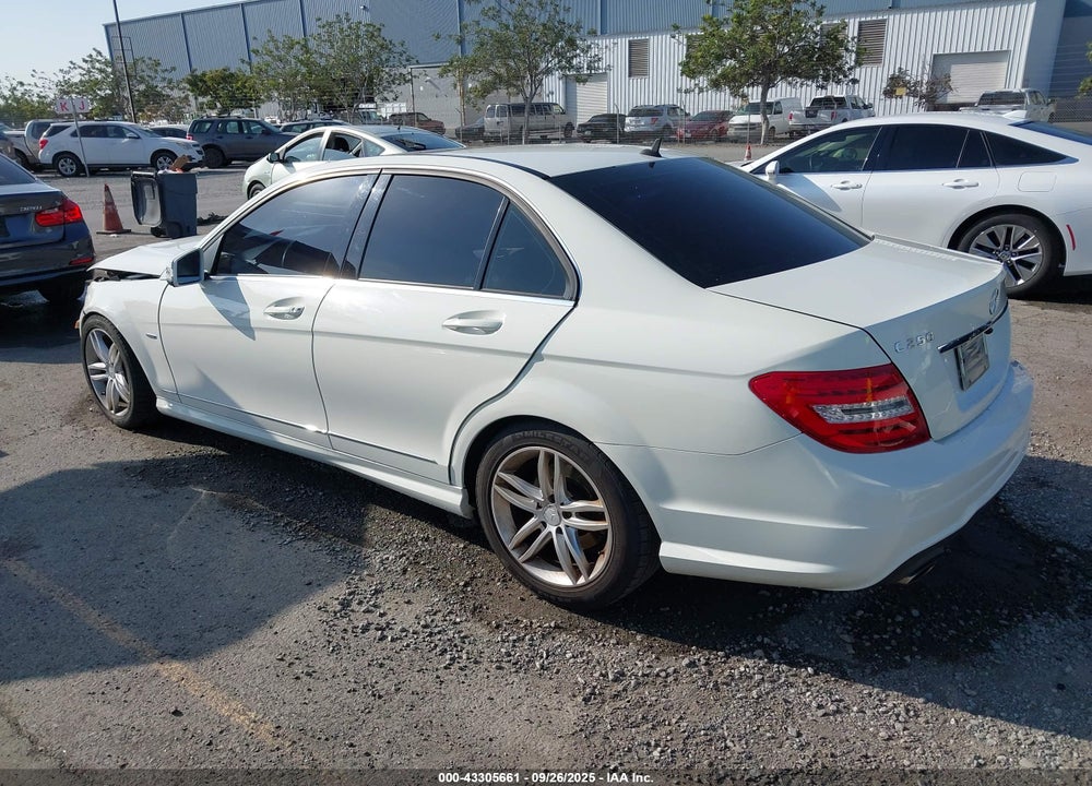 2012 MERCEDES-BENZ C CLASS VIN: WDDGF4HB6CR231615