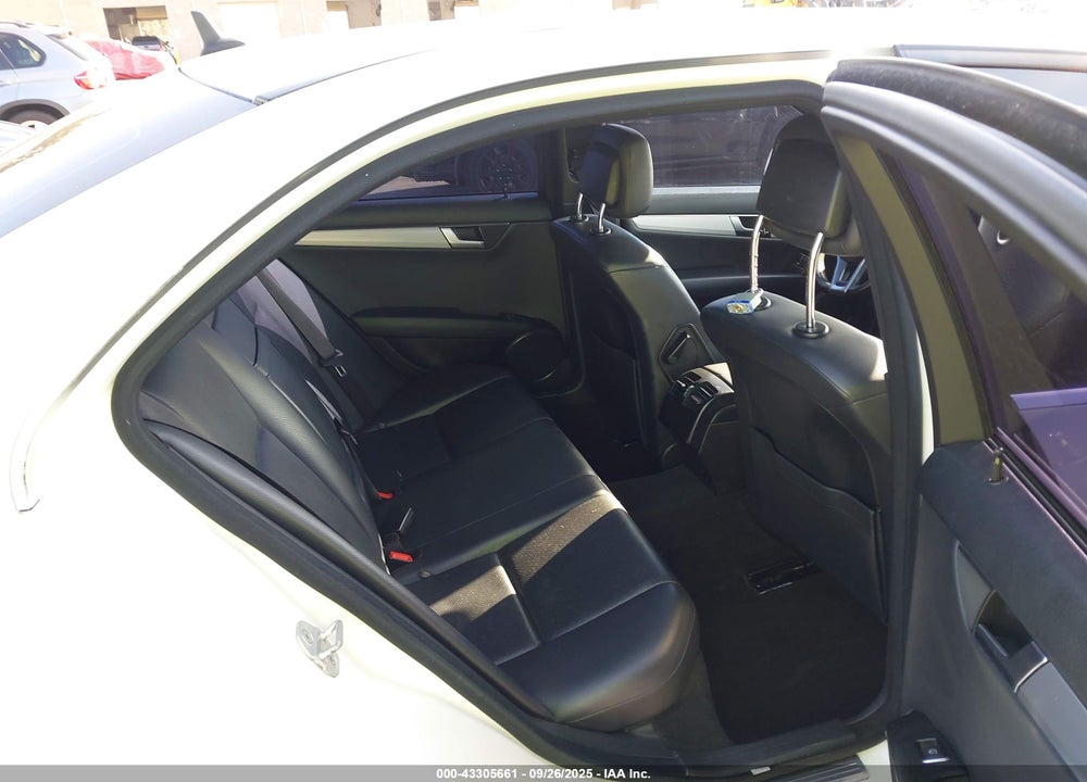 2012 MERCEDES-BENZ C CLASS VIN: WDDGF4HB6CR231615