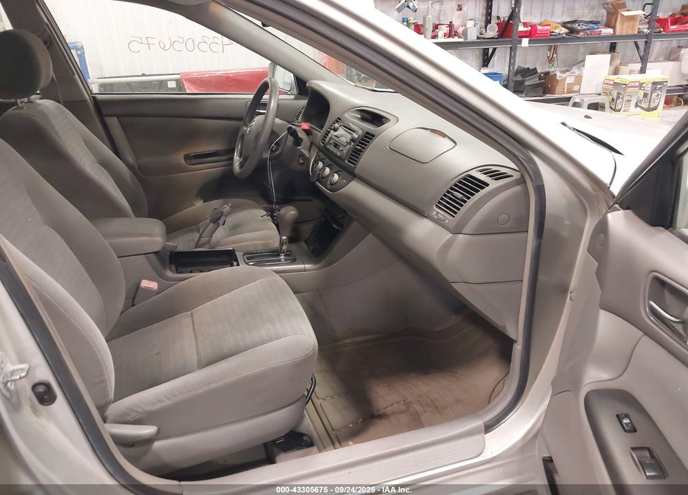 2005 TOYOTA CAMRY LE V6 VIN: 4T1BF32KX5U591683