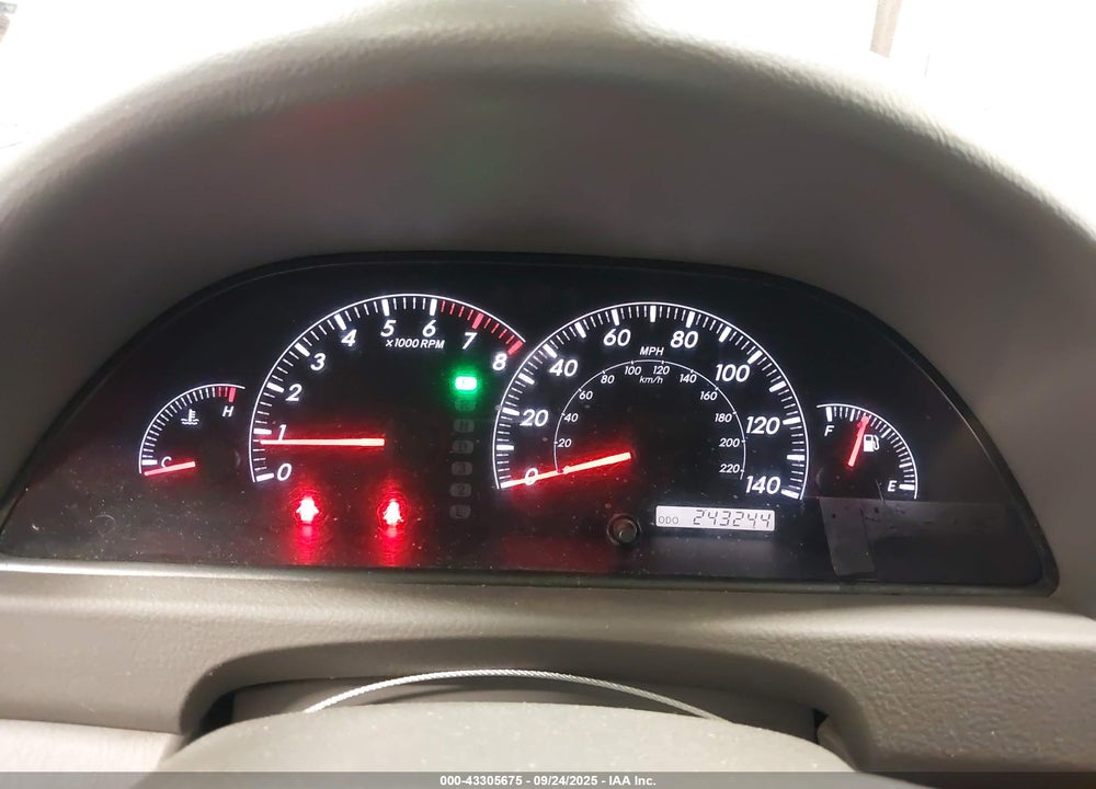 2005 TOYOTA CAMRY LE V6 VIN: 4T1BF32KX5U591683