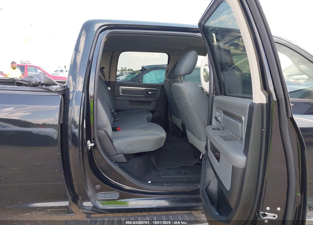 2020 RAM 1500 CLASSIC SLT 4X4 6'4 BOX VIN: 1C6RR7TT3LS120290