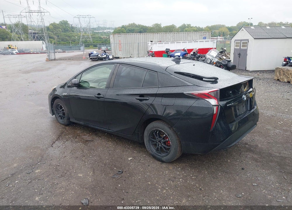 2017 TOYOTA PRIUS THREE VIN: JTDKARFUXH3044375