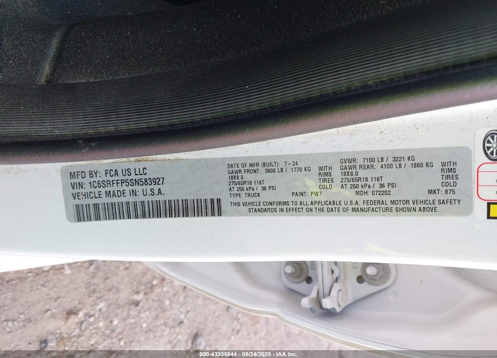 2025 RAM 1500 VIN: 1C6SRFFP5SN583927