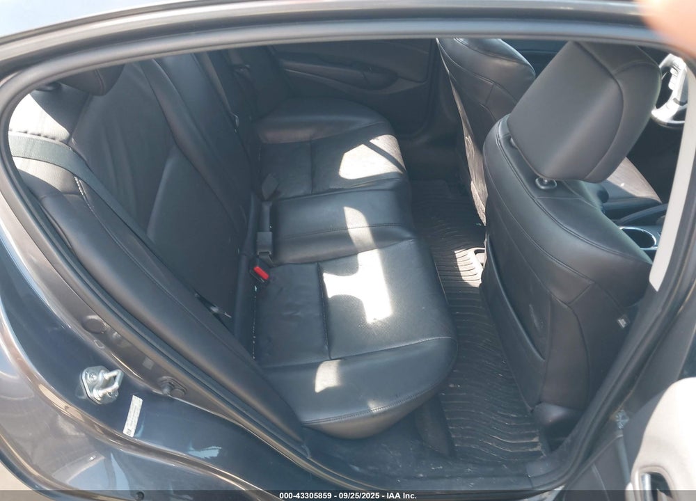 2013 ACURA ILX VIN: 19VDE1F74DE005320