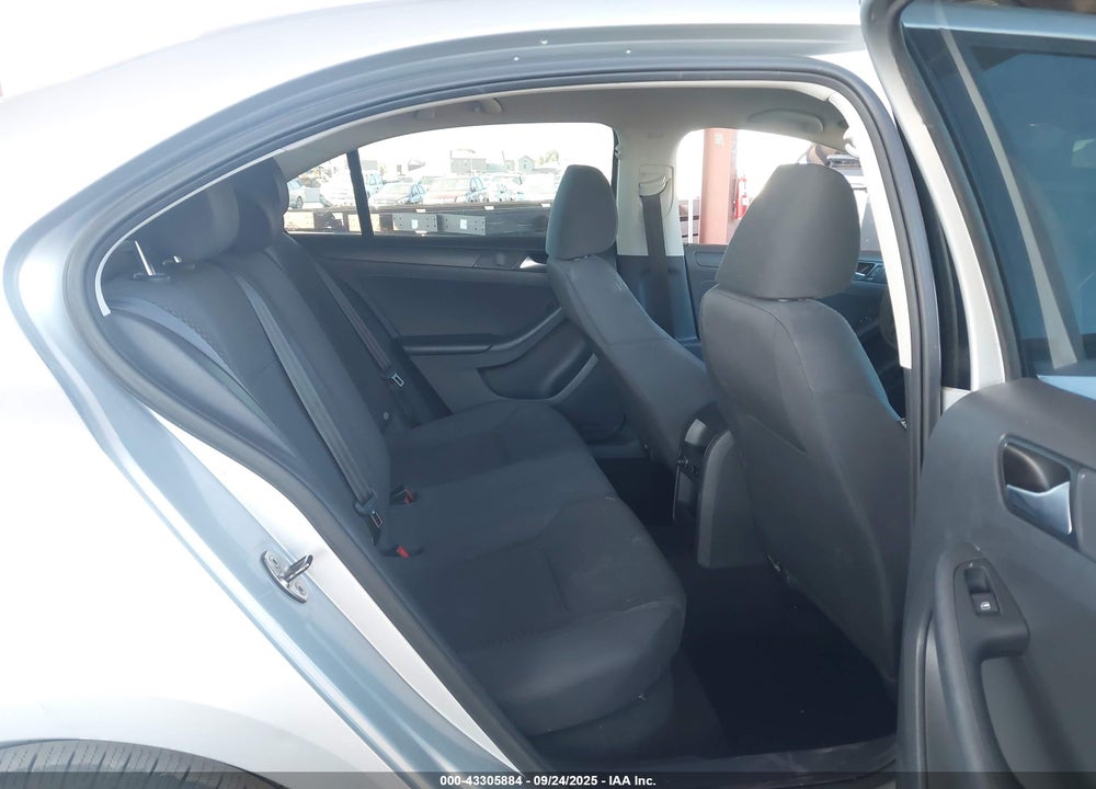 2014 VOLKSWAGEN JETTA VIN: 3VW2K7AJ3EM362540
