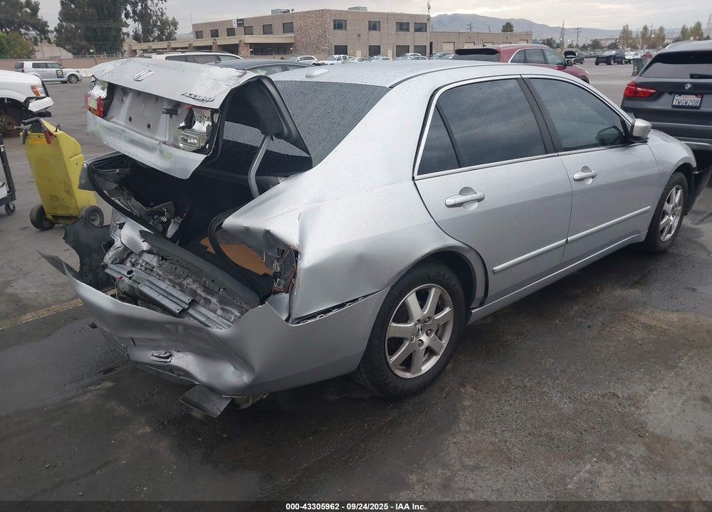 2005 HONDA ACCORD 3.0 EX VIN: 1HGCM66825A050239