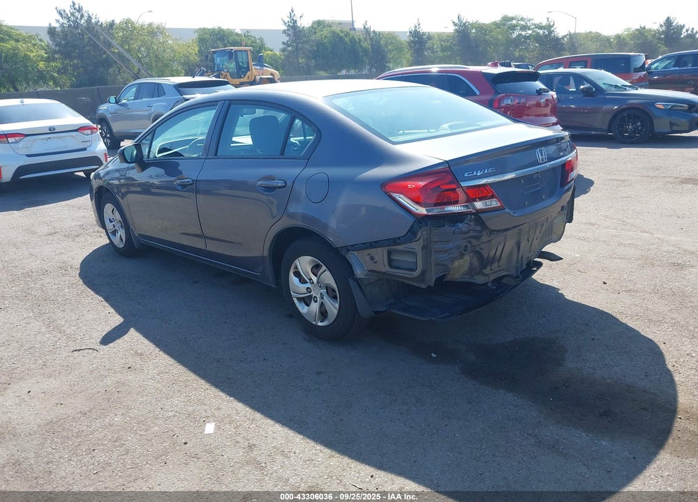 2015 HONDA CIVIC LX VIN: 2HGFB2F57FH560865