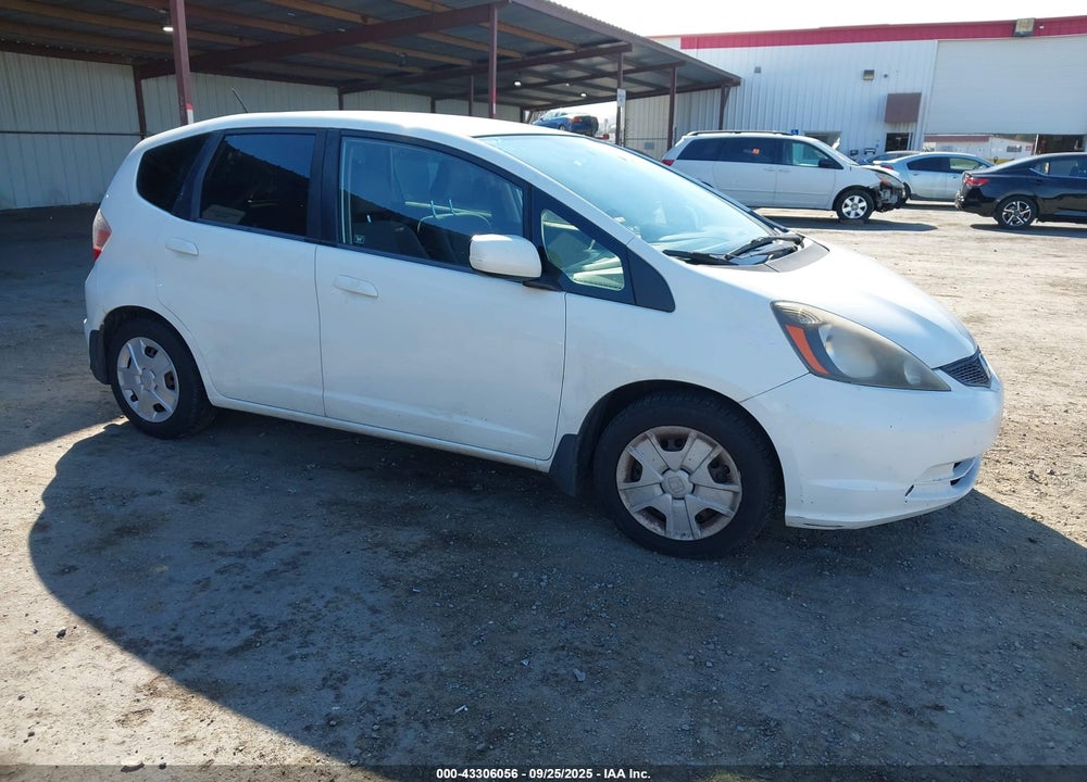 2012 HONDA FIT VIN: JHMGE8G37CS001894