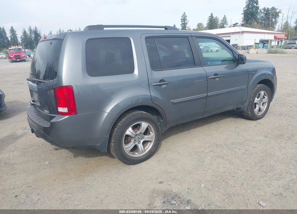 2012 HONDA PILOT VIN: 5FNYF4H44CB001044