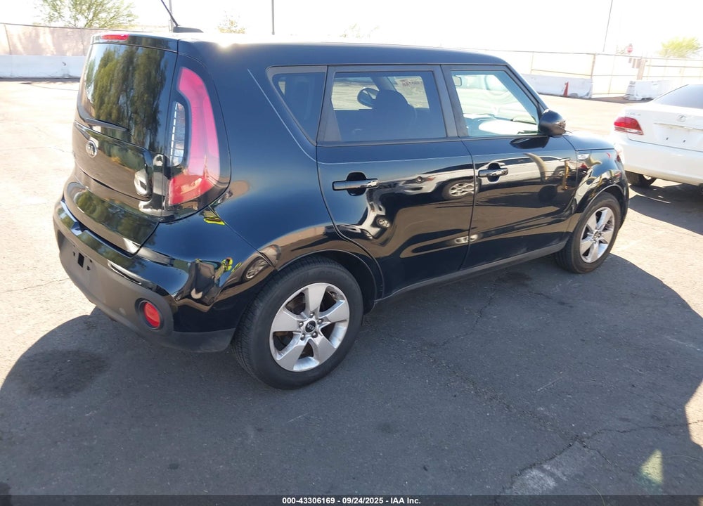 2018 KIA SOUL VIN: KNDJN2A29J7505030