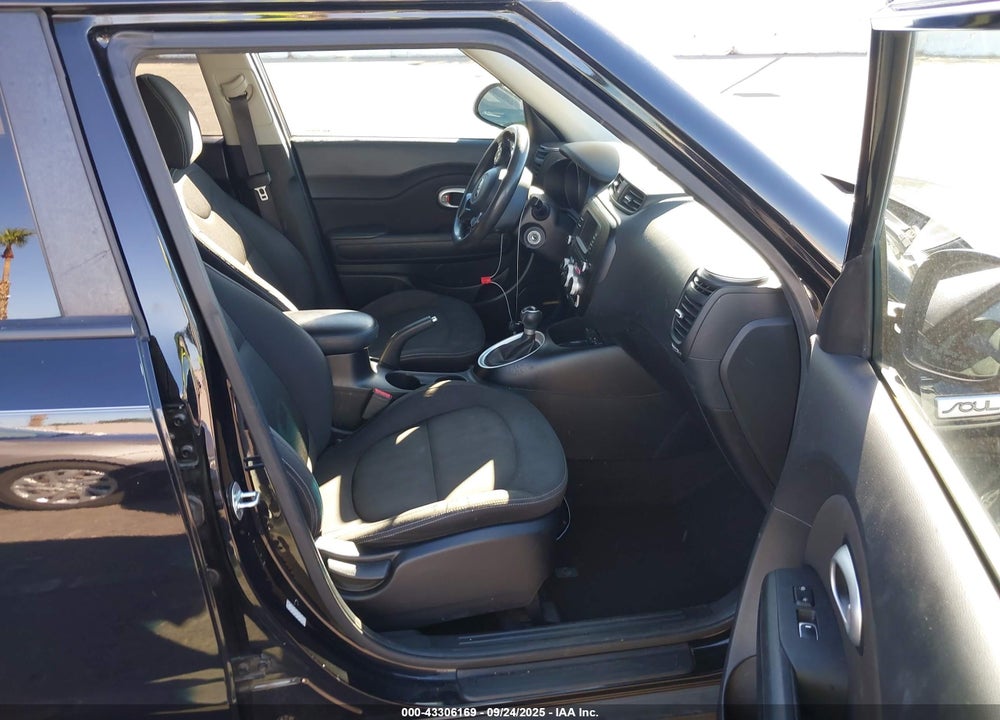 2018 KIA SOUL VIN: KNDJN2A29J7505030
