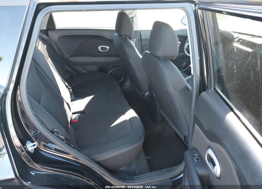 2018 KIA SOUL VIN: KNDJN2A29J7505030