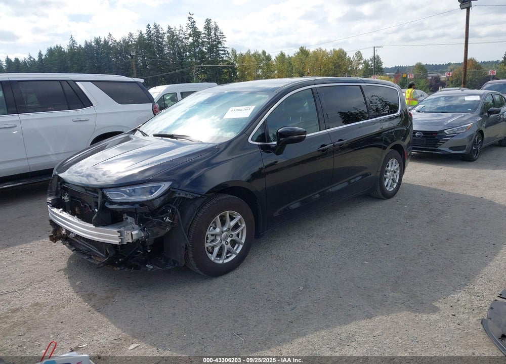 2025 CHRYSLER PACIFICA SELECT VIN: 2C4RC1BG2SR570301