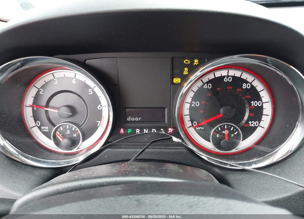 2015 DODGE GRAND CARAVAN VIN: 2C4RDGBG8FR653530