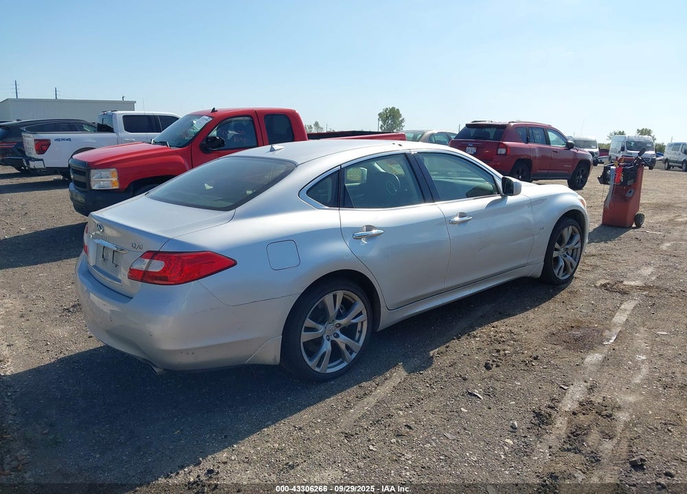 2014 INFINITI Q70 3.7X VIN: JN1BY1AR1EM320001