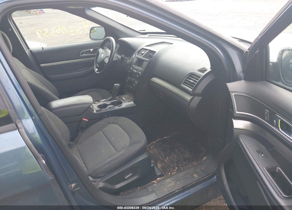 2018 FORD EXPLORER VIN: 1FM5K7D80JGB63552
