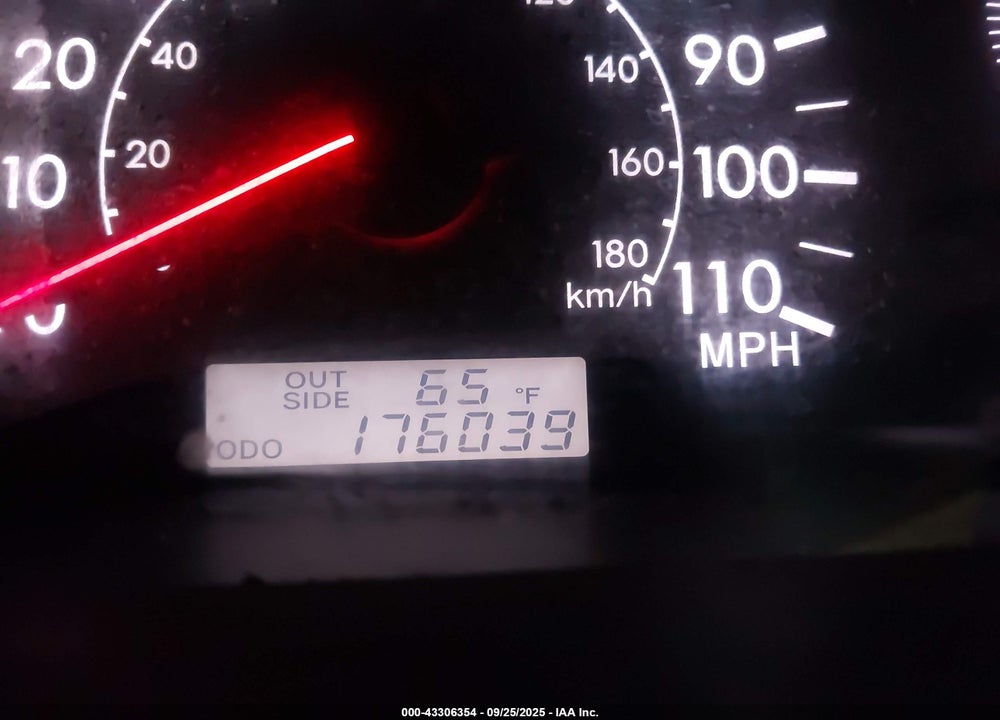 2006 TOYOTA COROLLA LE VIN: JTDBR32E760058446