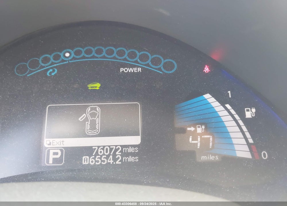 2011 NISSAN LEAF SL VIN: JN1AZ0CP7BT000438