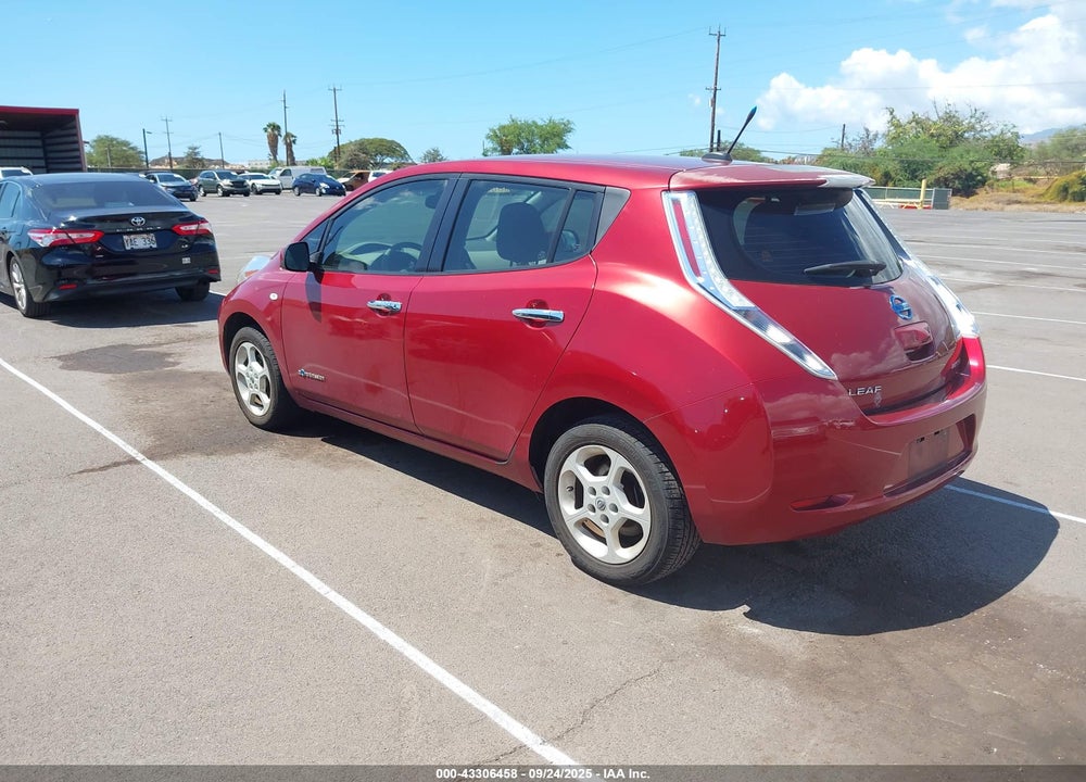 2011 NISSAN LEAF SL VIN: JN1AZ0CP7BT000438