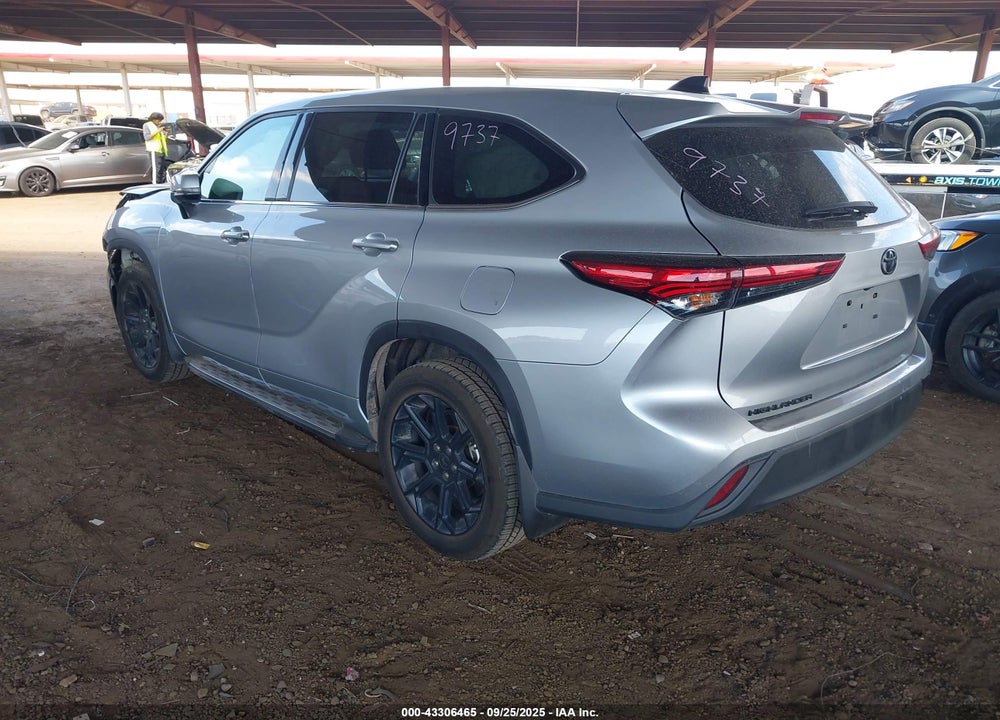 2022 TOYOTA HIGHLANDER L VIN: 5TDCZRAH2NS143399