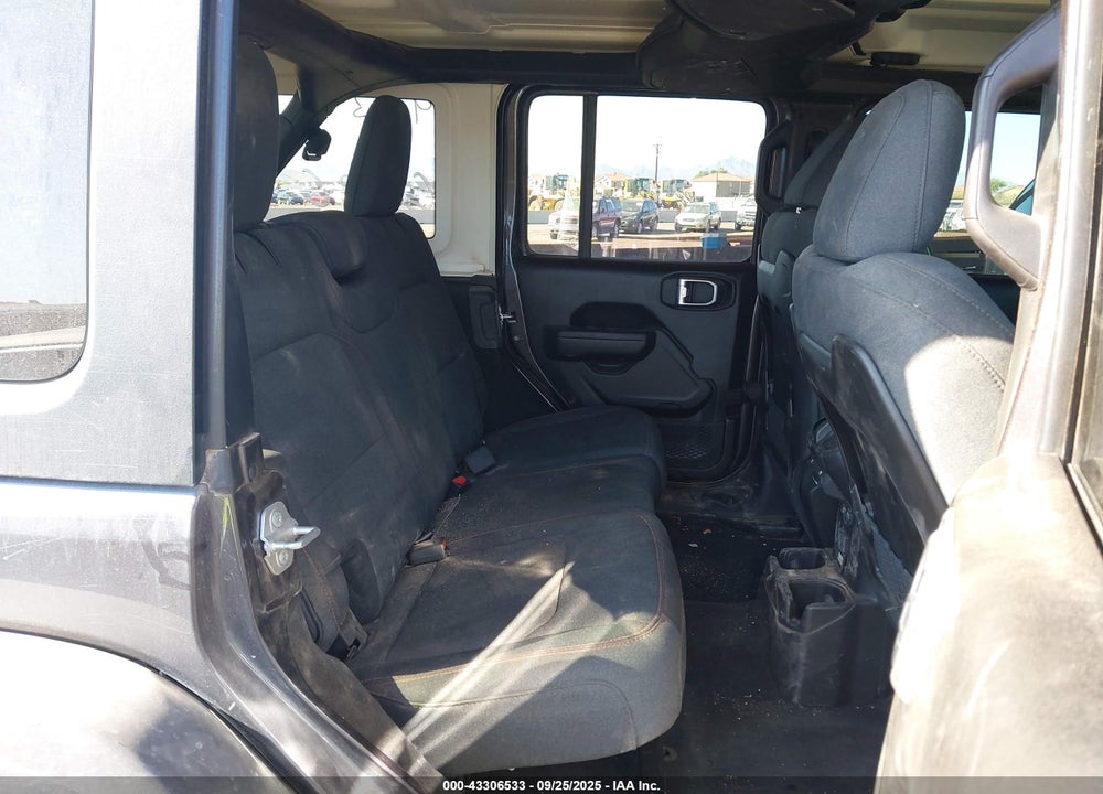 2025 JEEP WRANGLER 4-DOOR RUBICON 4X4 VIN: 1C4PJXFN5SW527412