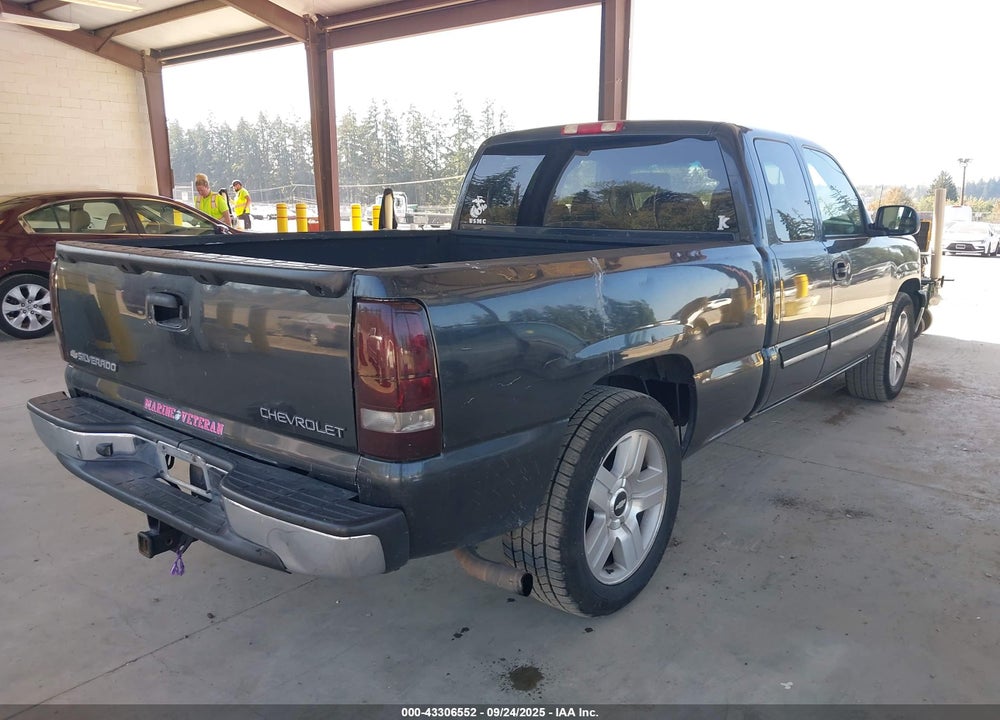 2005 CHEVROLET SILVERADO 1500 LT VIN: 2GCEC19T851358412