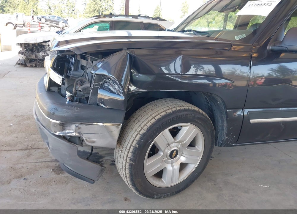 2005 CHEVROLET SILVERADO 1500 LT VIN: 2GCEC19T851358412