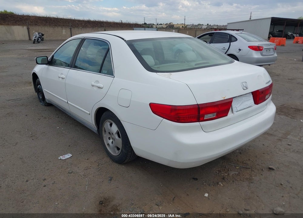 2005 HONDA ACCORD 2.4 LX VIN: 1HGCM56445A064456