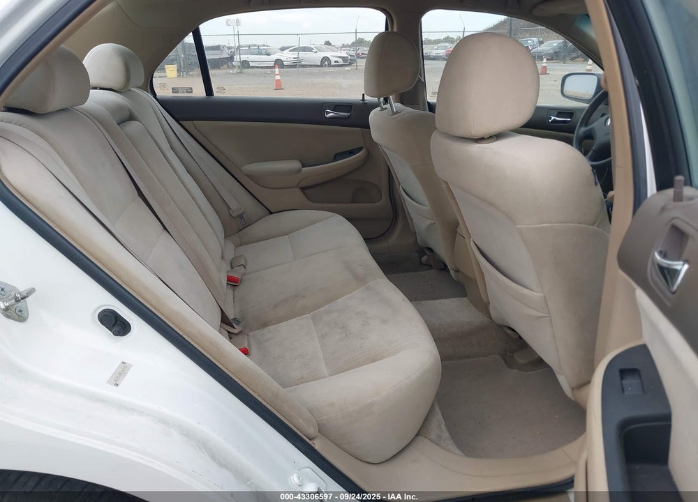 2005 HONDA ACCORD 2.4 LX VIN: 1HGCM56445A064456