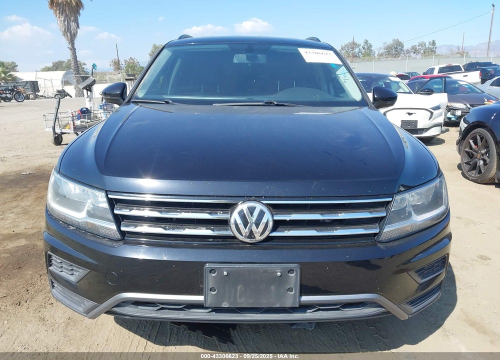 2019 VOLKSWAGEN TIGUAN VIN: 3VV3B7AX6KM144231