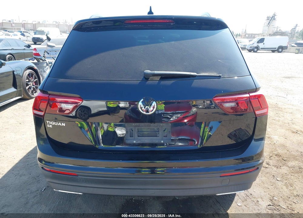 2019 VOLKSWAGEN TIGUAN VIN: 3VV3B7AX6KM144231