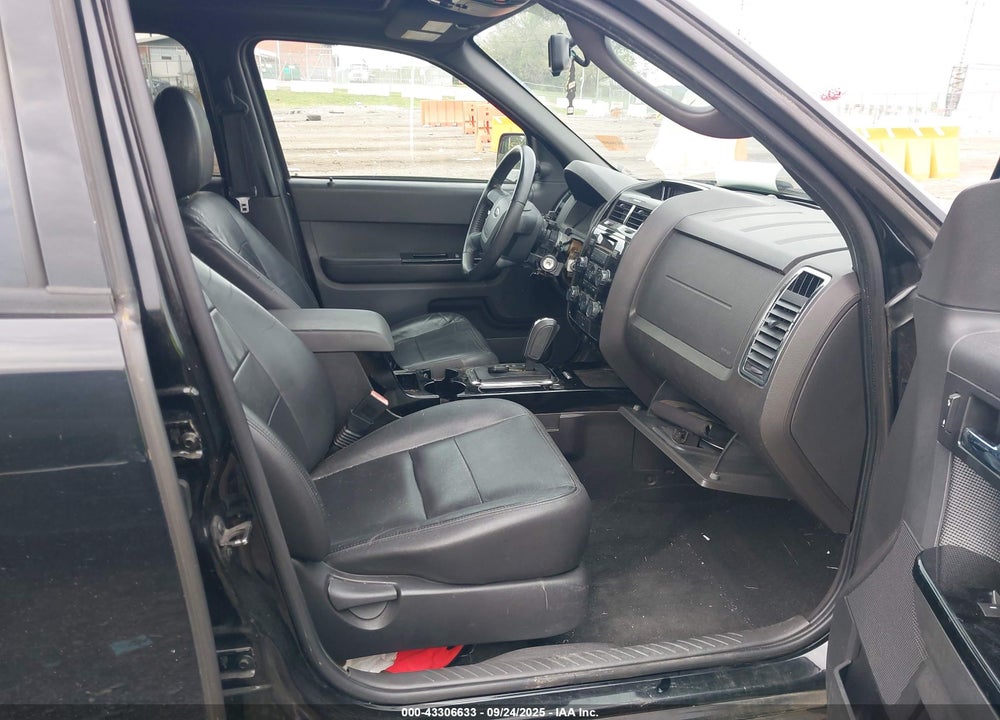2010 FORD ESCAPE VIN: 1FMCU0DG6AKB06933
