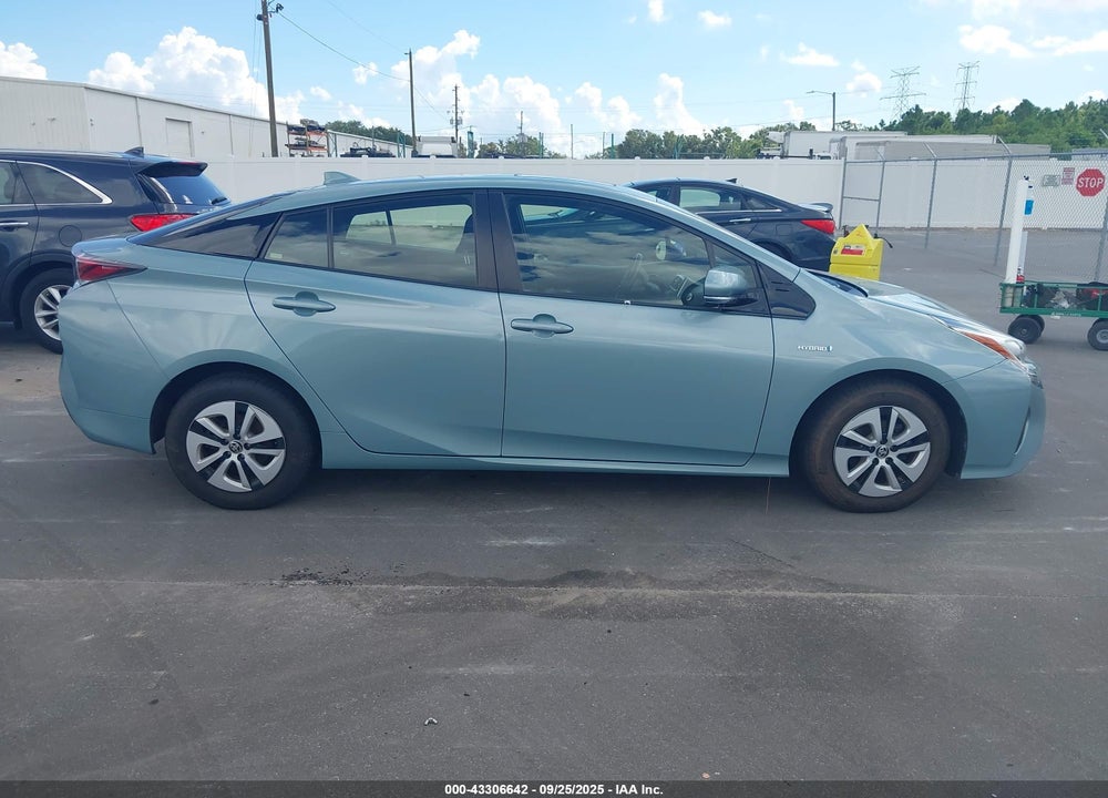 2017 TOYOTA PRIUS VIN: JTDKARFUXH3030492
