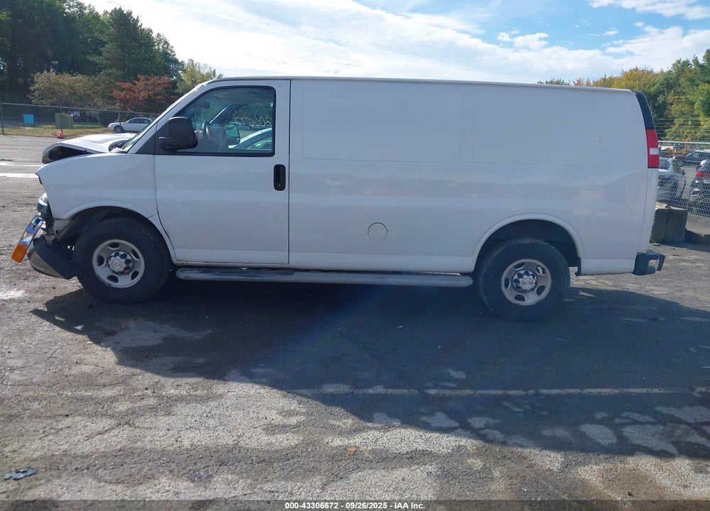 2018 CHEVROLET EXPRESS 2500 WORK VAN VIN: 1GCWGAFGXJ1906135