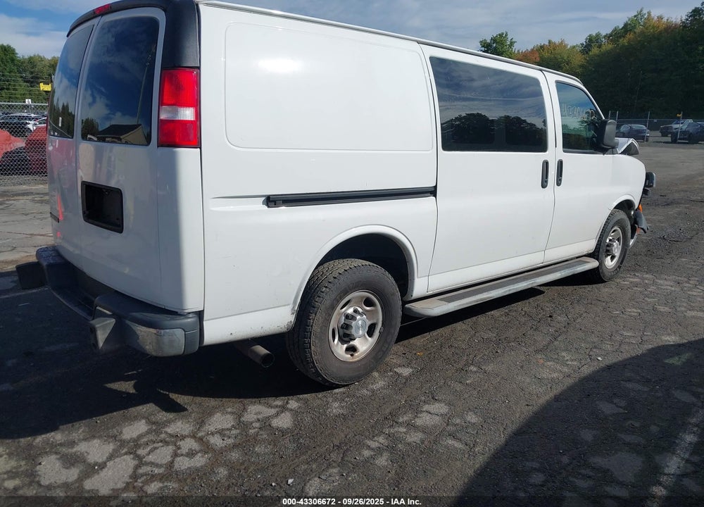 2018 CHEVROLET EXPRESS 2500 WORK VAN VIN: 1GCWGAFGXJ1906135