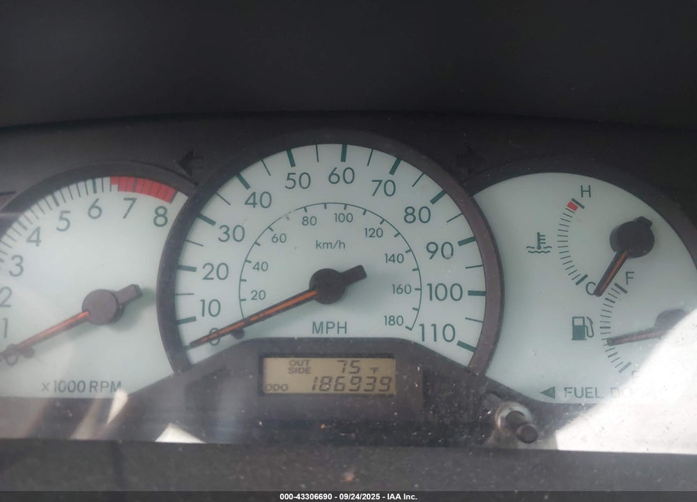 2003 TOYOTA COROLLA LE VIN: 1NXBR32E73Z106947