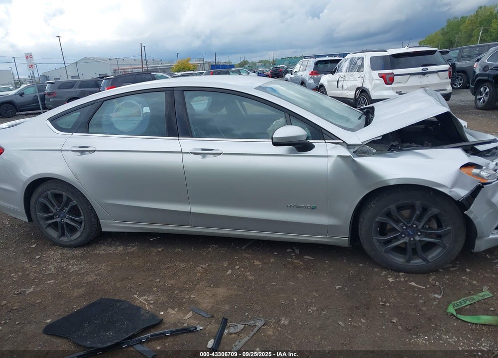 2018 FORD FUSION VIN: 3FA6P0LU6JR128352