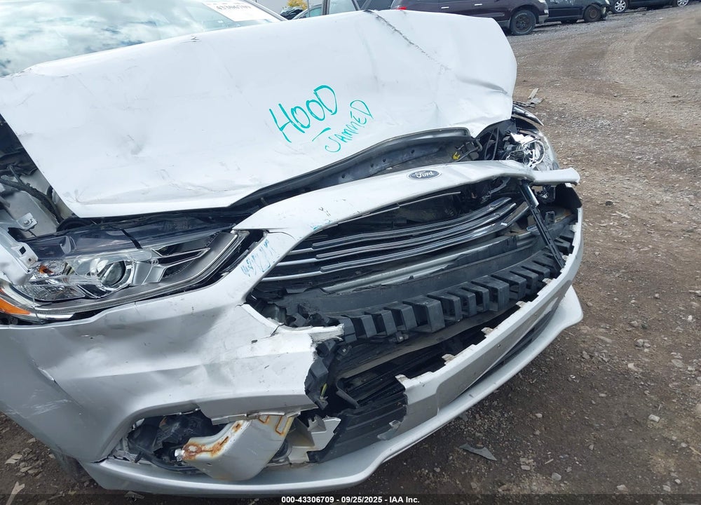2018 FORD FUSION VIN: 3FA6P0LU6JR128352