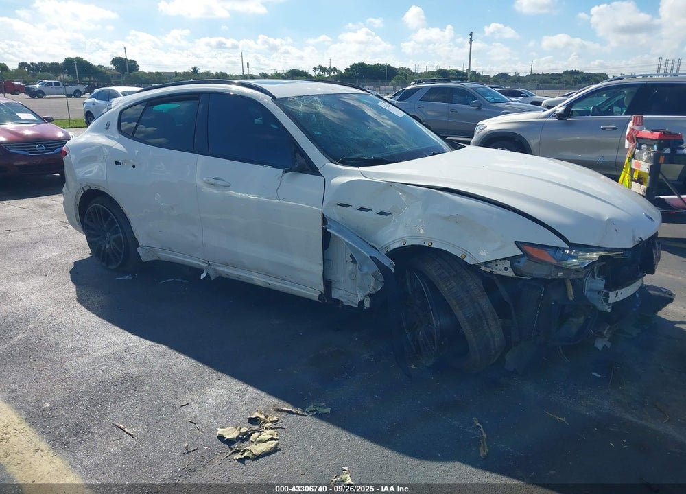 2021 MASERATI LEVANTE S VIN: ZN661YUA3MX377538